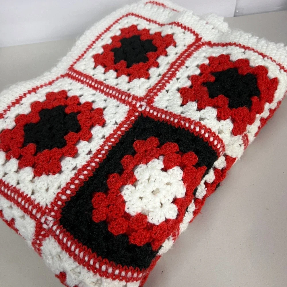 Handmade Crochet Granny Square‎ Blanket Throw Red Black White Cabin Farm 55x78